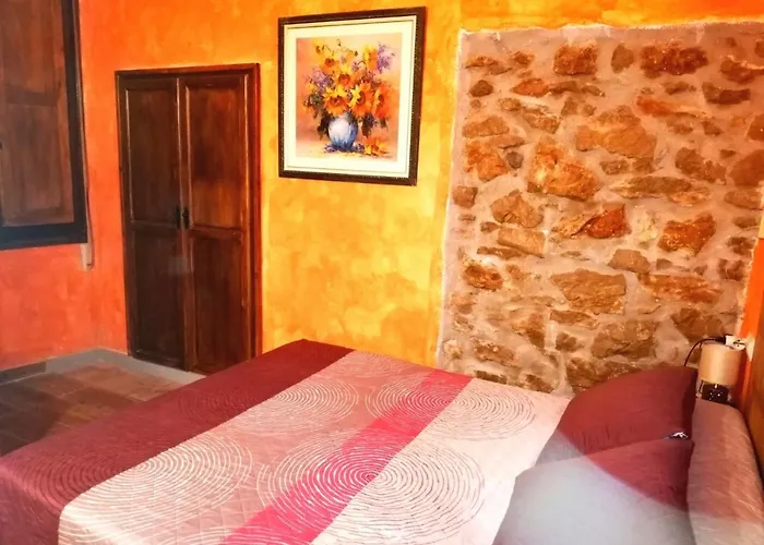 Casa Con Jacuzzi La Olivera Tatil Evi