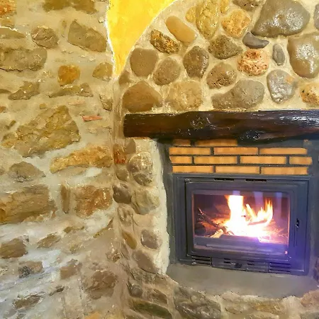 Casa Con Jacuzzi La Olivera بيت للعطل