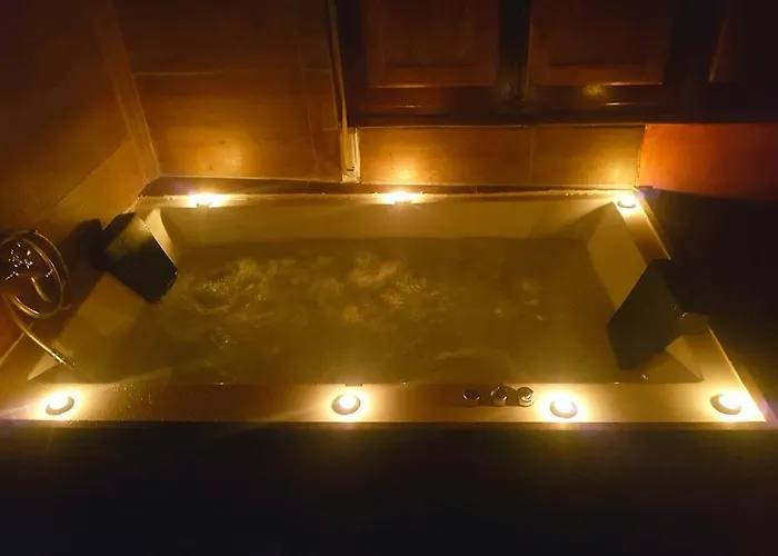 Casa Con Jacuzzi La Olivera بيت للعطل Chert